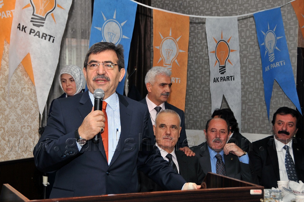 Çevre ve Şehircilik Bakanı İdris Güllüce Gümüşhane'de 22