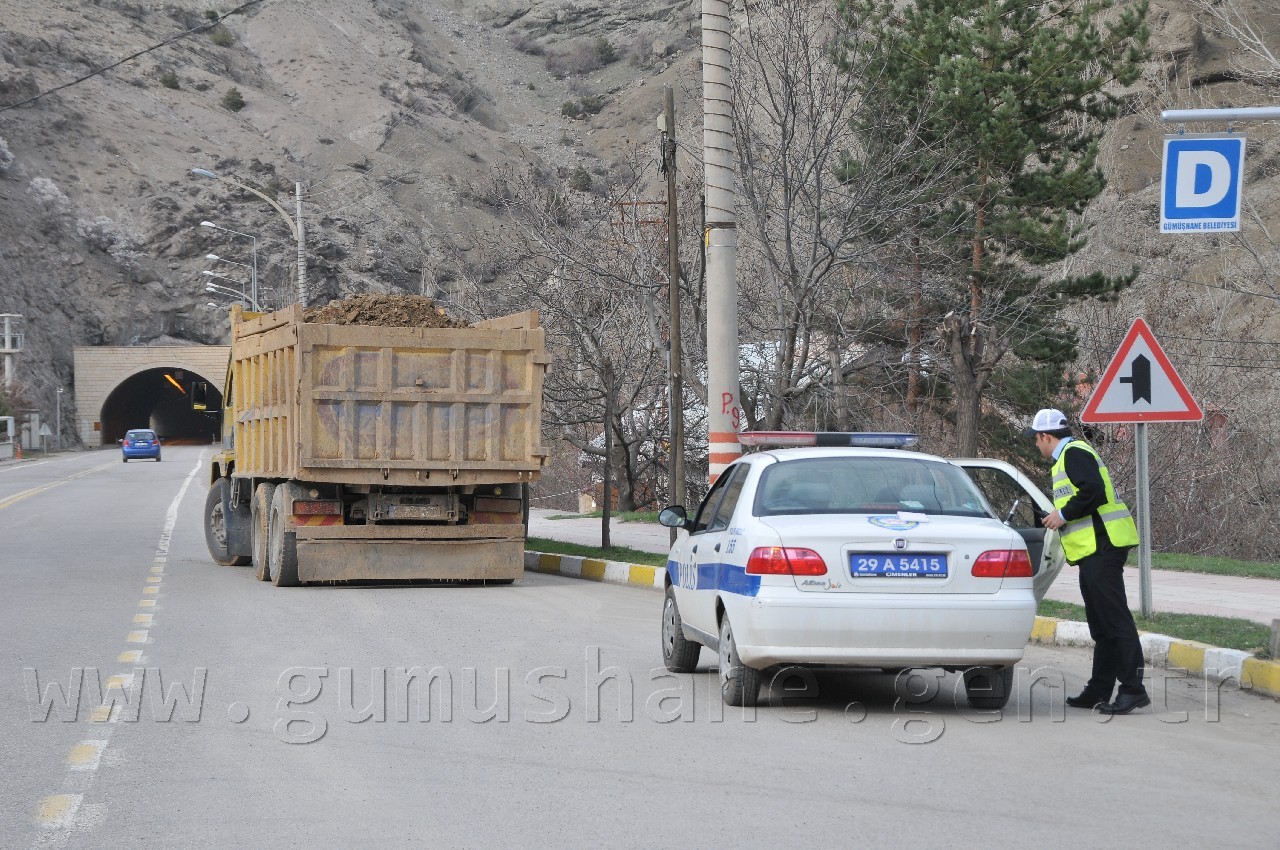 Gümüşhane'de Yollar Sürekli Denetim Altında 5