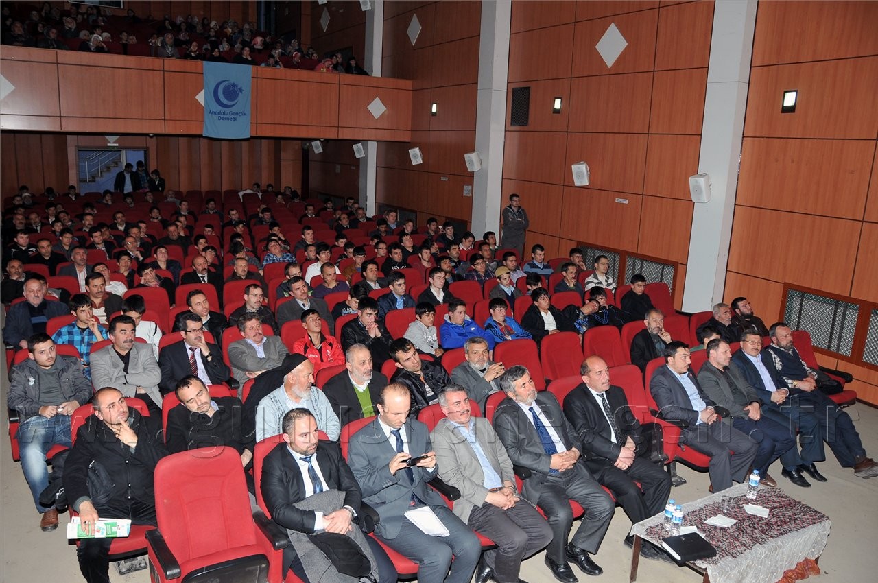 AGD Çanakkale Şehitlerini Konferansla Andı 2