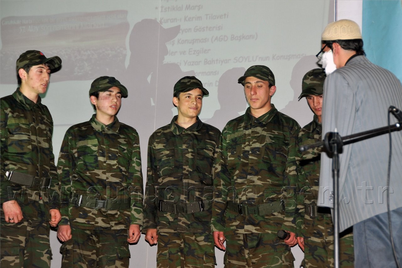 AGD Çanakkale Şehitlerini Konferansla Andı 8