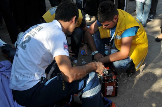 İlk ve Acil Yardım Sempozyumu Sona Erdi 10