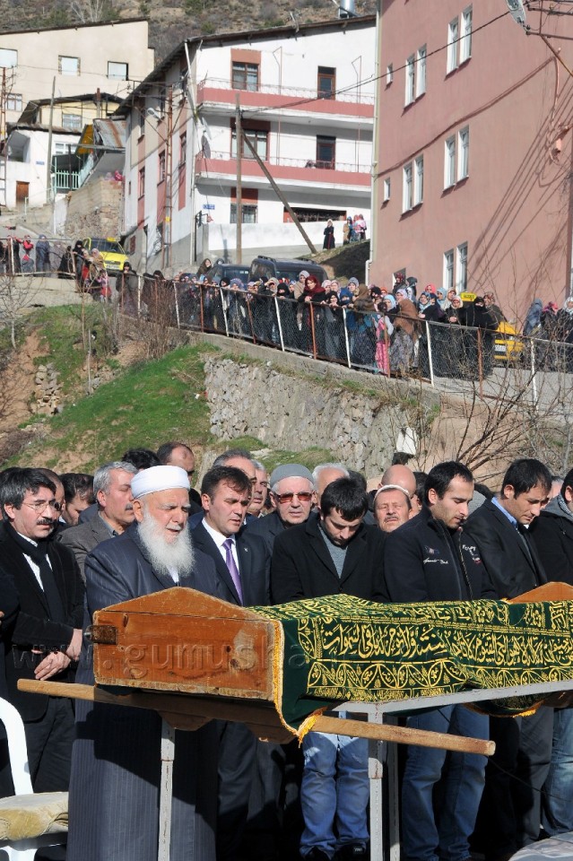 Eski Vekilin Abla Acısı 5