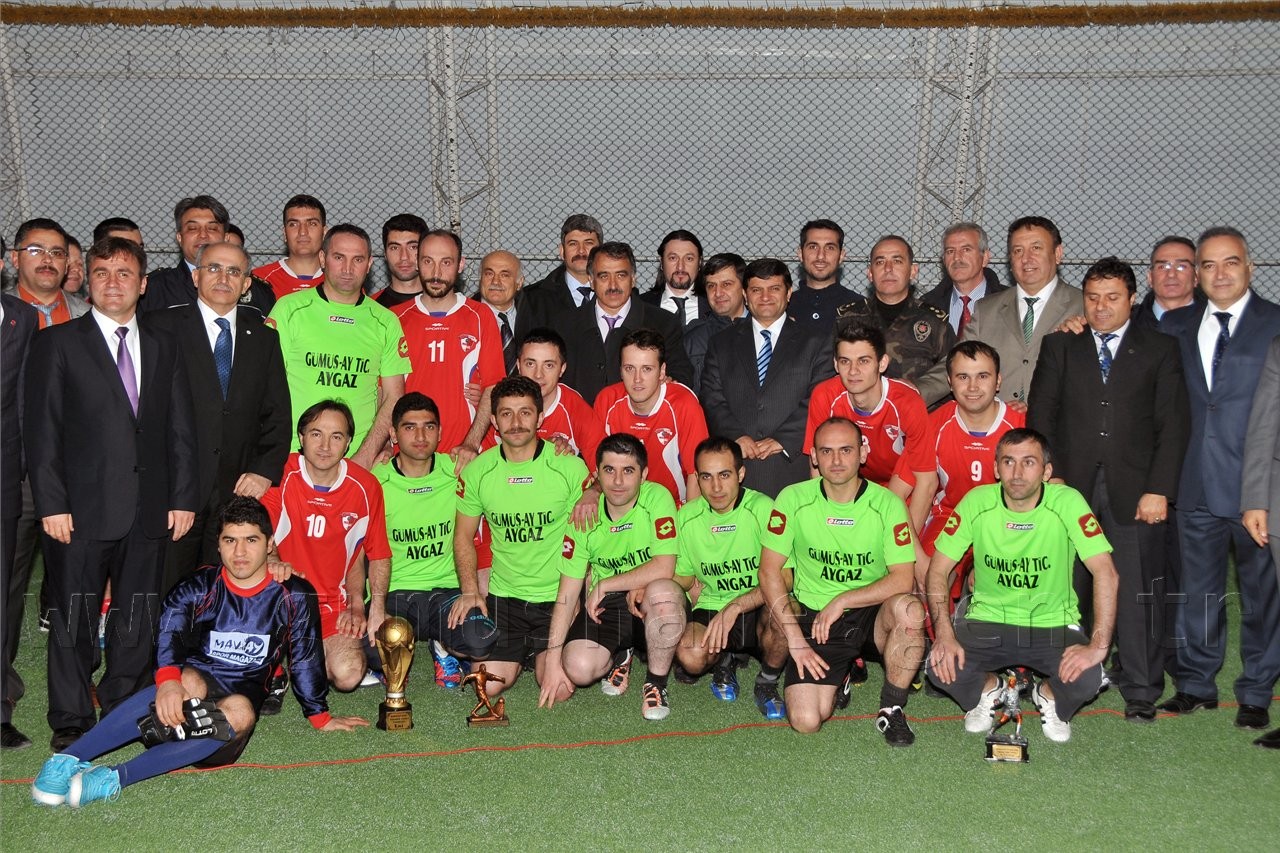 Kurumların Düellosu Sona Erdi: Şampiyon Emniyet 37