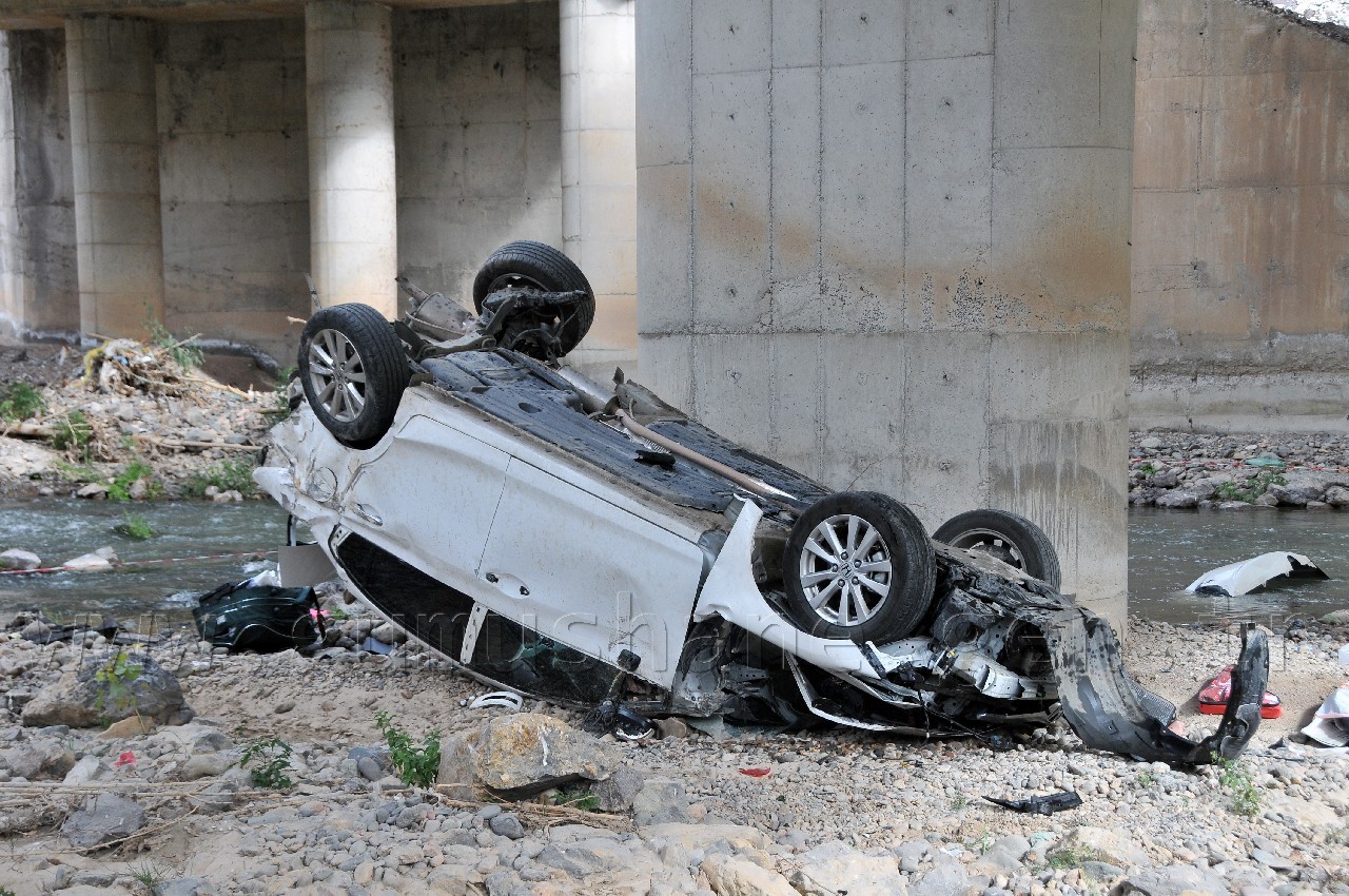 Başhekim Ölü Bulundu 11