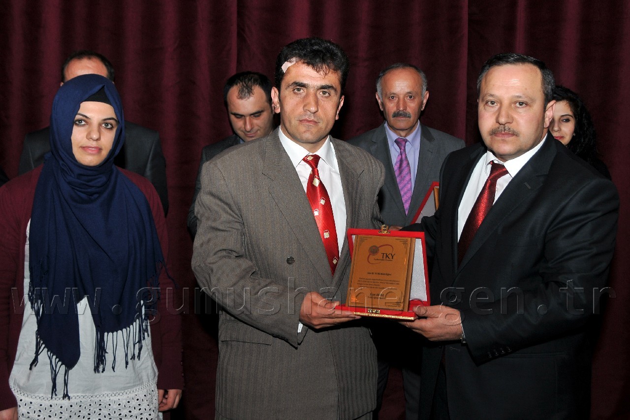 'Eğitim Birşeylerden Birşeydir Ama Herşey Değildir' 18