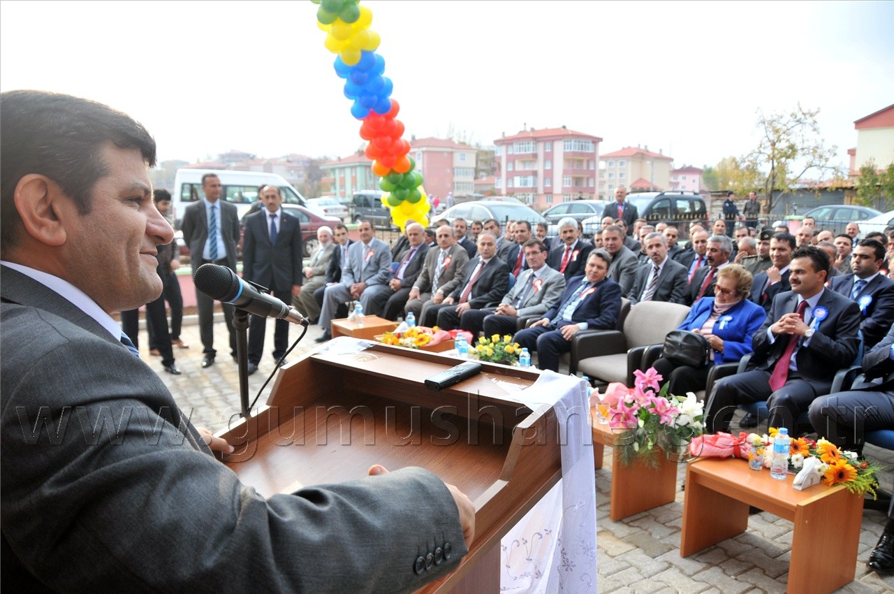 Kelkit'te Ülker ve Kemalettin Başar Anaokulu Hizmete Açıldı 38