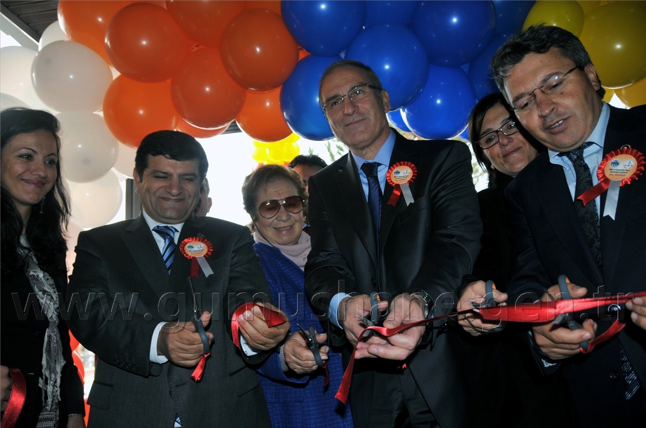 Kelkit'te Ülker ve Kemalettin Başar Anaokulu Hizmete Açıldı 45