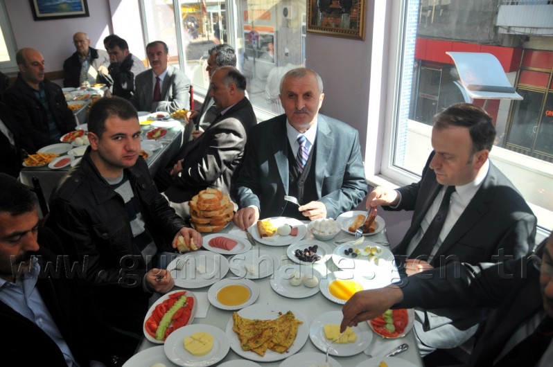 Gümüşhane Protokolü Muhtarlarla Toplandı 10