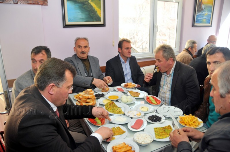 Gümüşhane Protokolü Muhtarlarla Toplandı 14