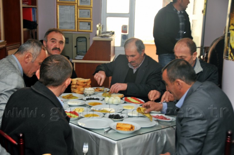 Gümüşhane Protokolü Muhtarlarla Toplandı 17