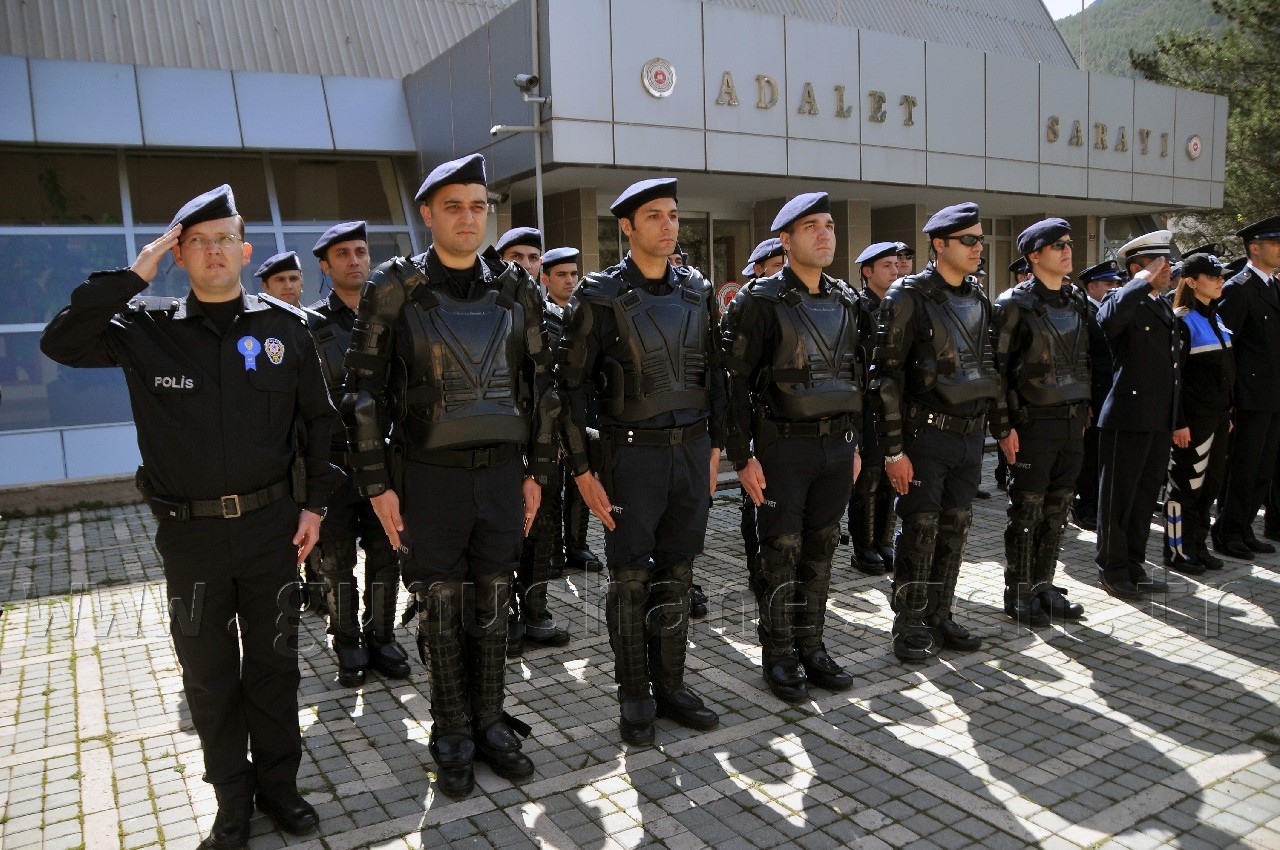 Türk Polis Teşkilatı 168 Yaşında 13