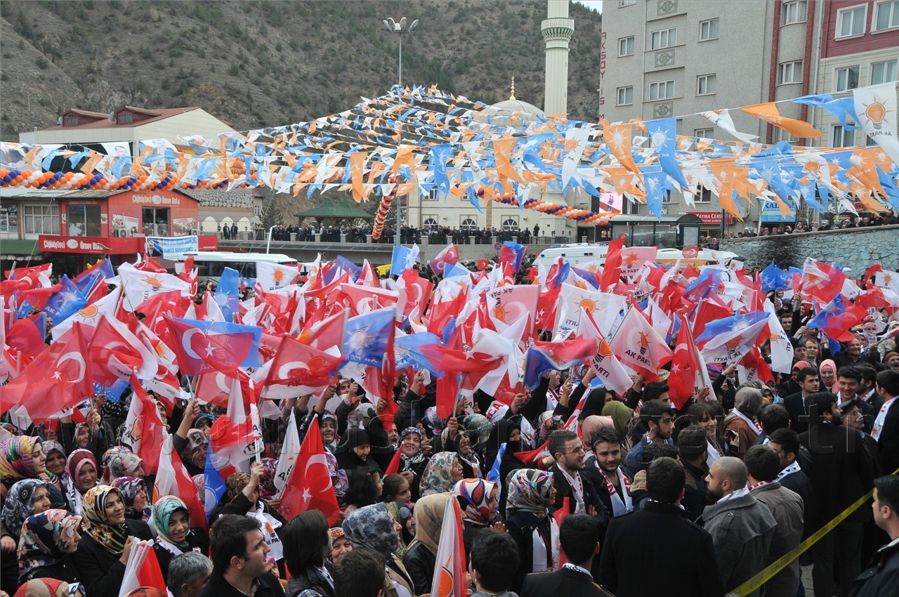AK Parti Genel Başkan Yardımcısı Numan Kurtulmuş Gümüşhane'de 9