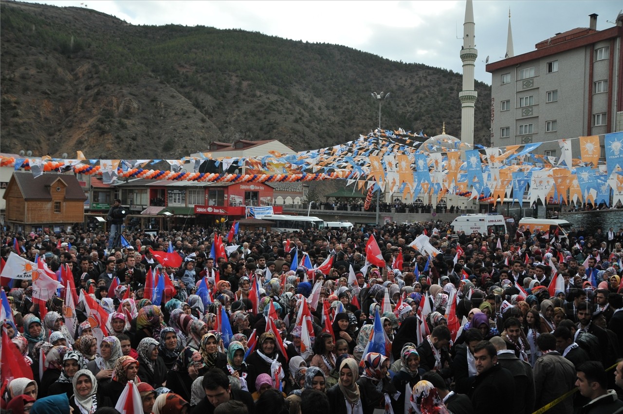 AK Parti Genel Başkan Yardımcısı Numan Kurtulmuş Gümüşhane'de 10
