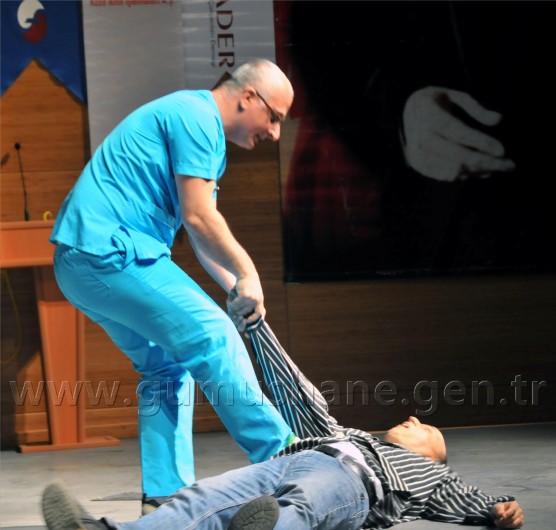 Kalp Krizi Değil, Gülme Krizi 10