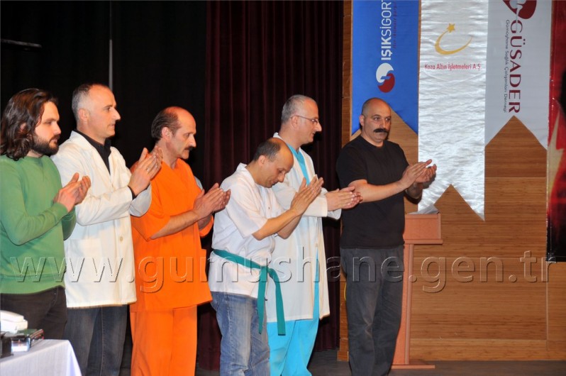 Kalp Krizi Değil, Gülme Krizi 14