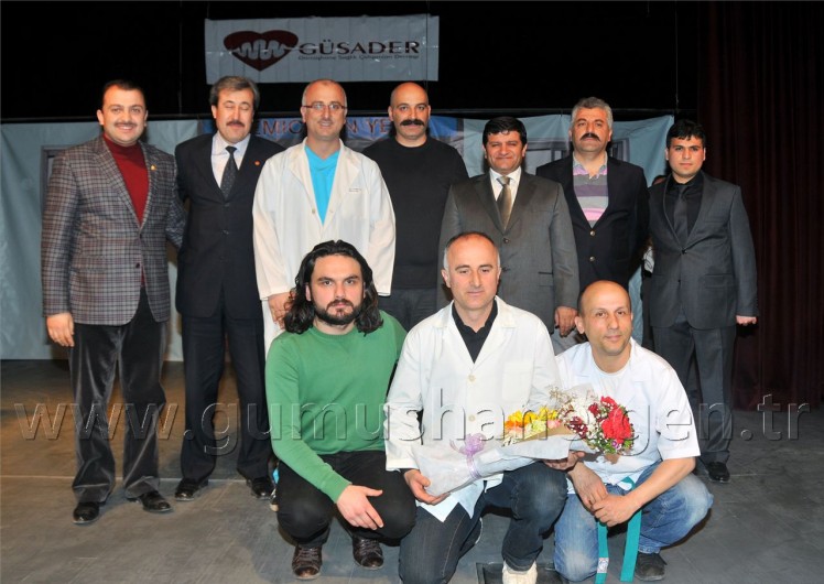 Kalp Krizi Değil, Gülme Krizi 16