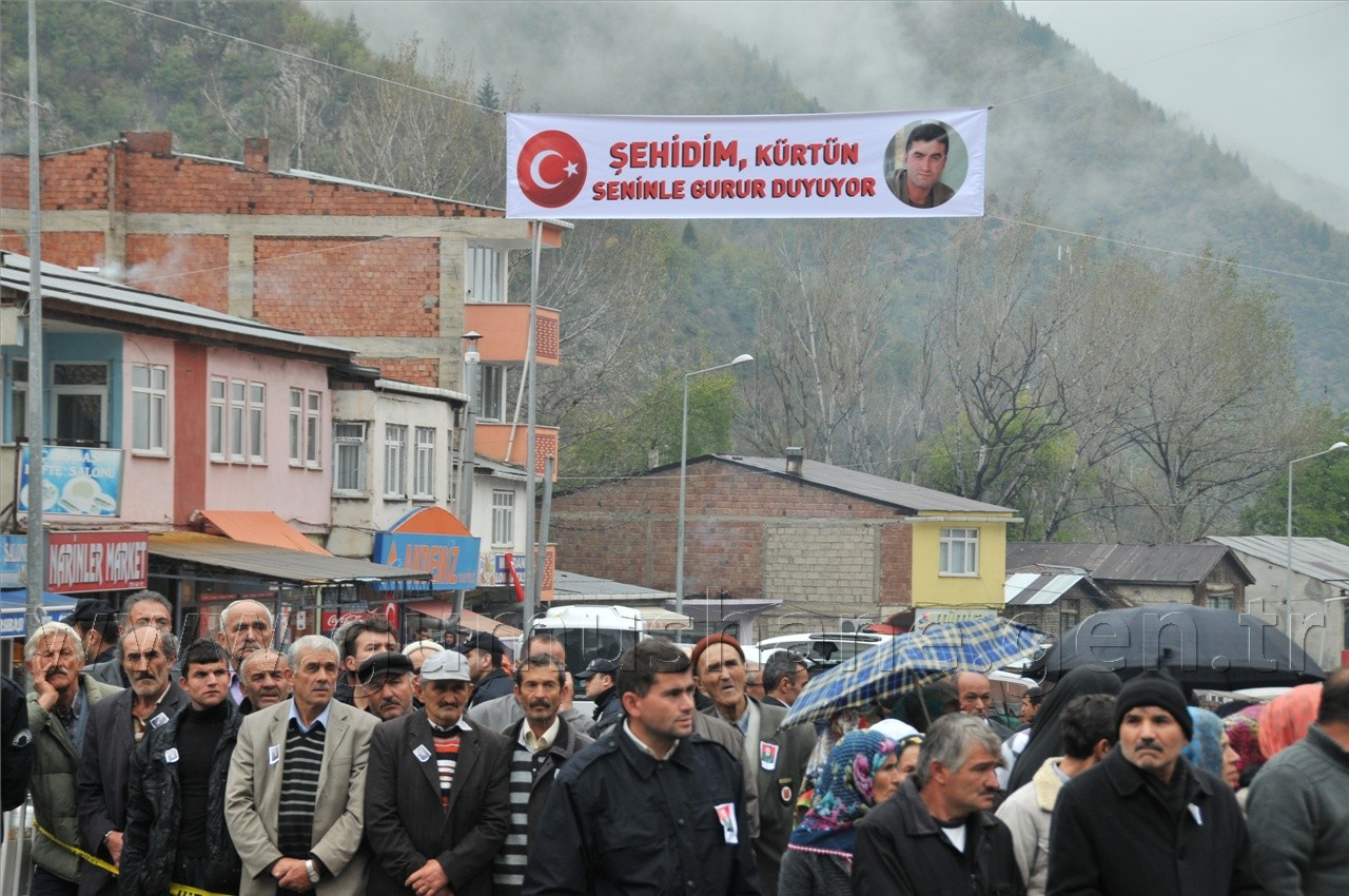 Şehidimizi Binler Uğurladı... 34