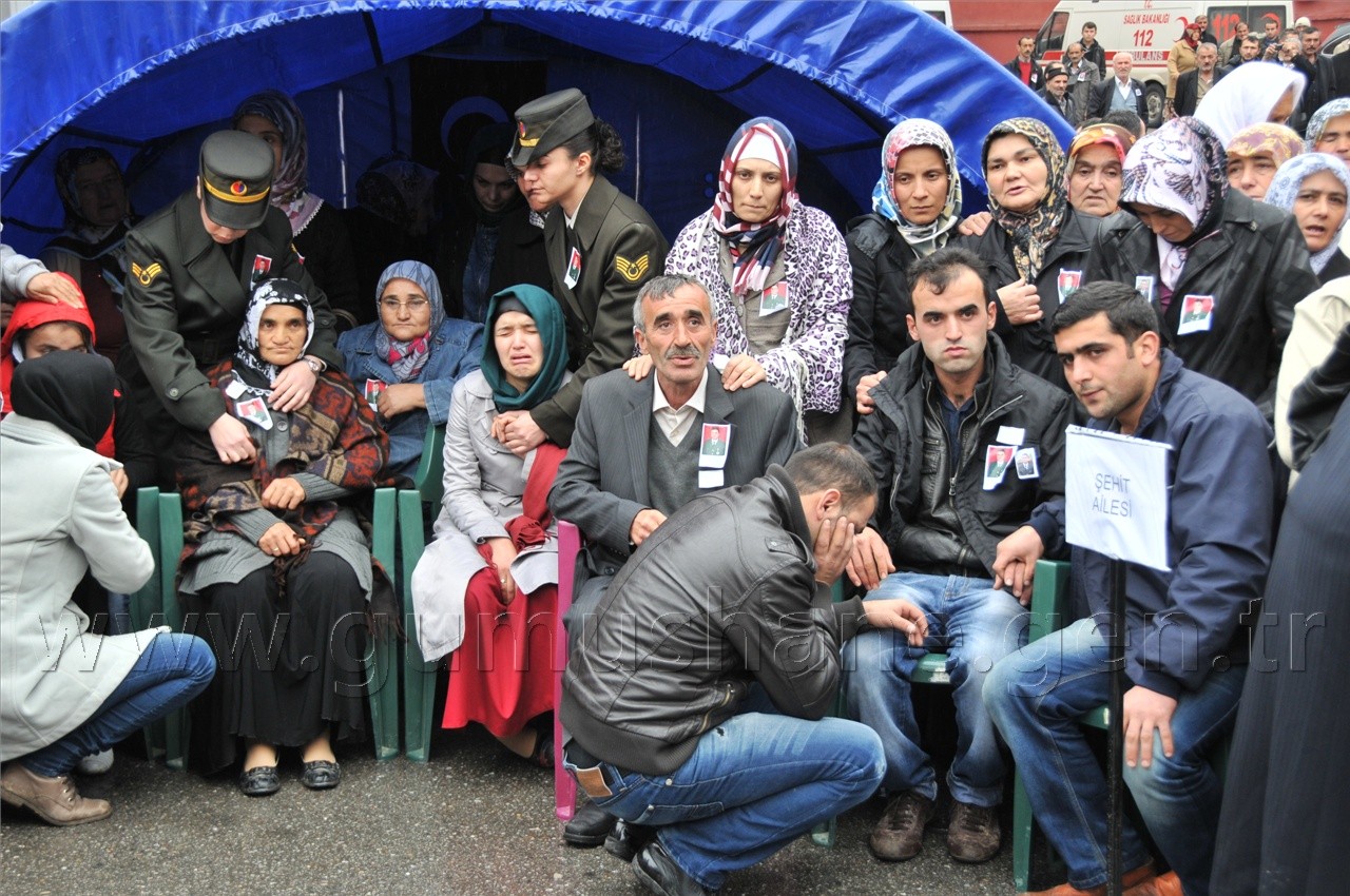 Şehidimizi Binler Uğurladı... 35