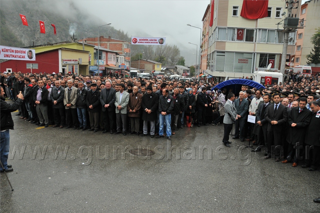Şehidimizi Binler Uğurladı... 41