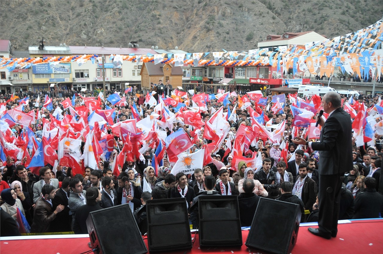 AK Parti Genel Başkan Yardımcısı Numan Kurtulmuş Gümüşhane'de 19