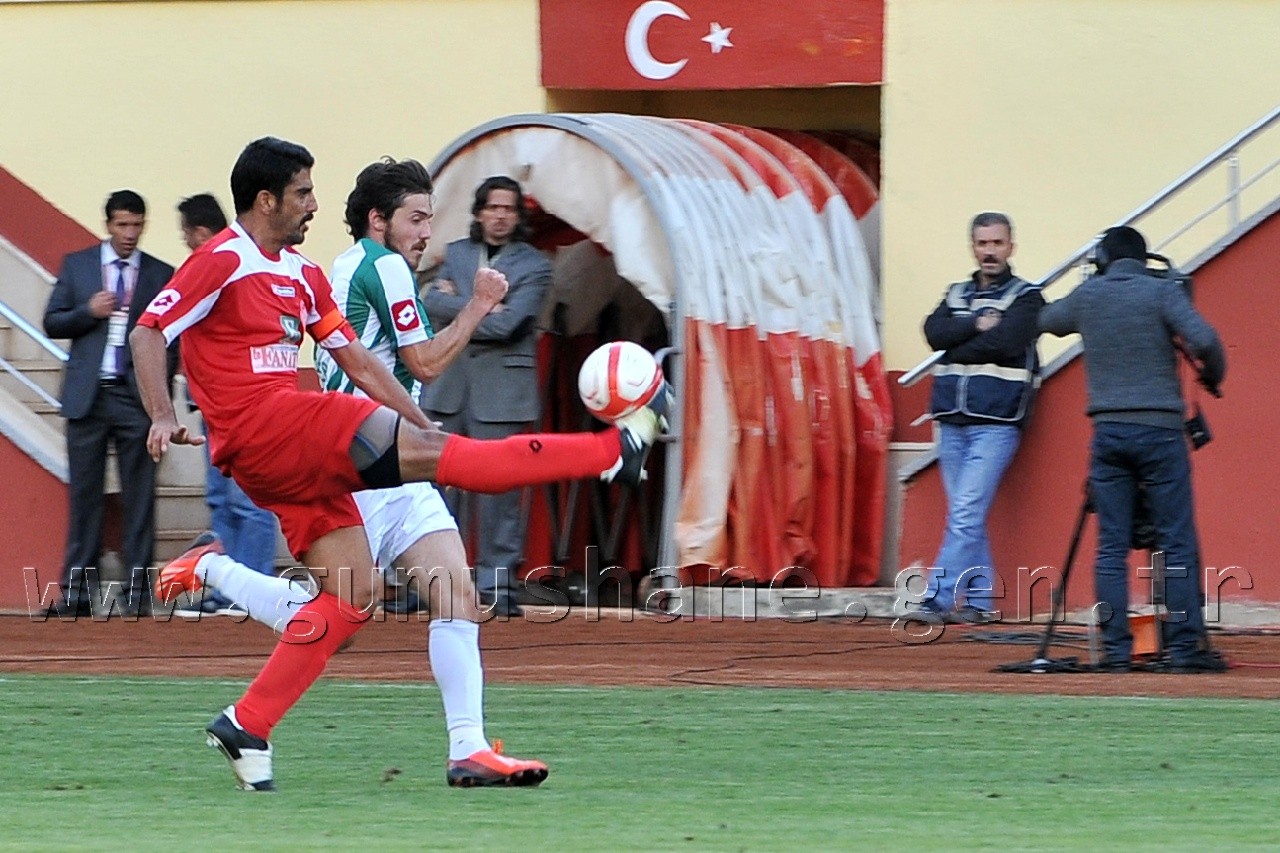 Gümüş Galibiyetle Tanıştı: 2-1 42