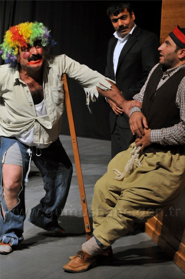 Özür Dileriz, Özürlüyüz ! 13