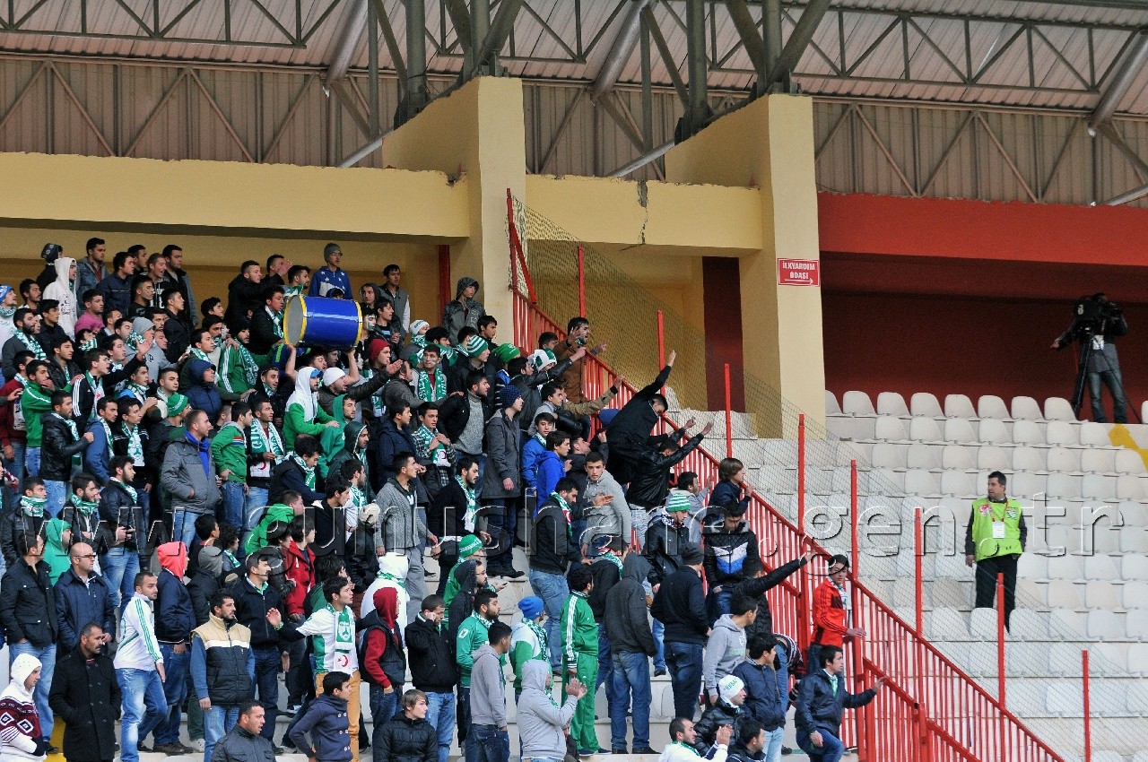 Gümüş Galibiyetle Tanıştı: 2-1 66