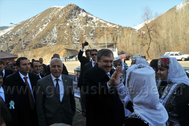 Orman ve Su İşleri Bakanı Eroğlu Gümüşhane'de 10