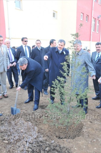 Orman ve Su İşleri Bakanı Eroğlu Gümüşhane'de 15