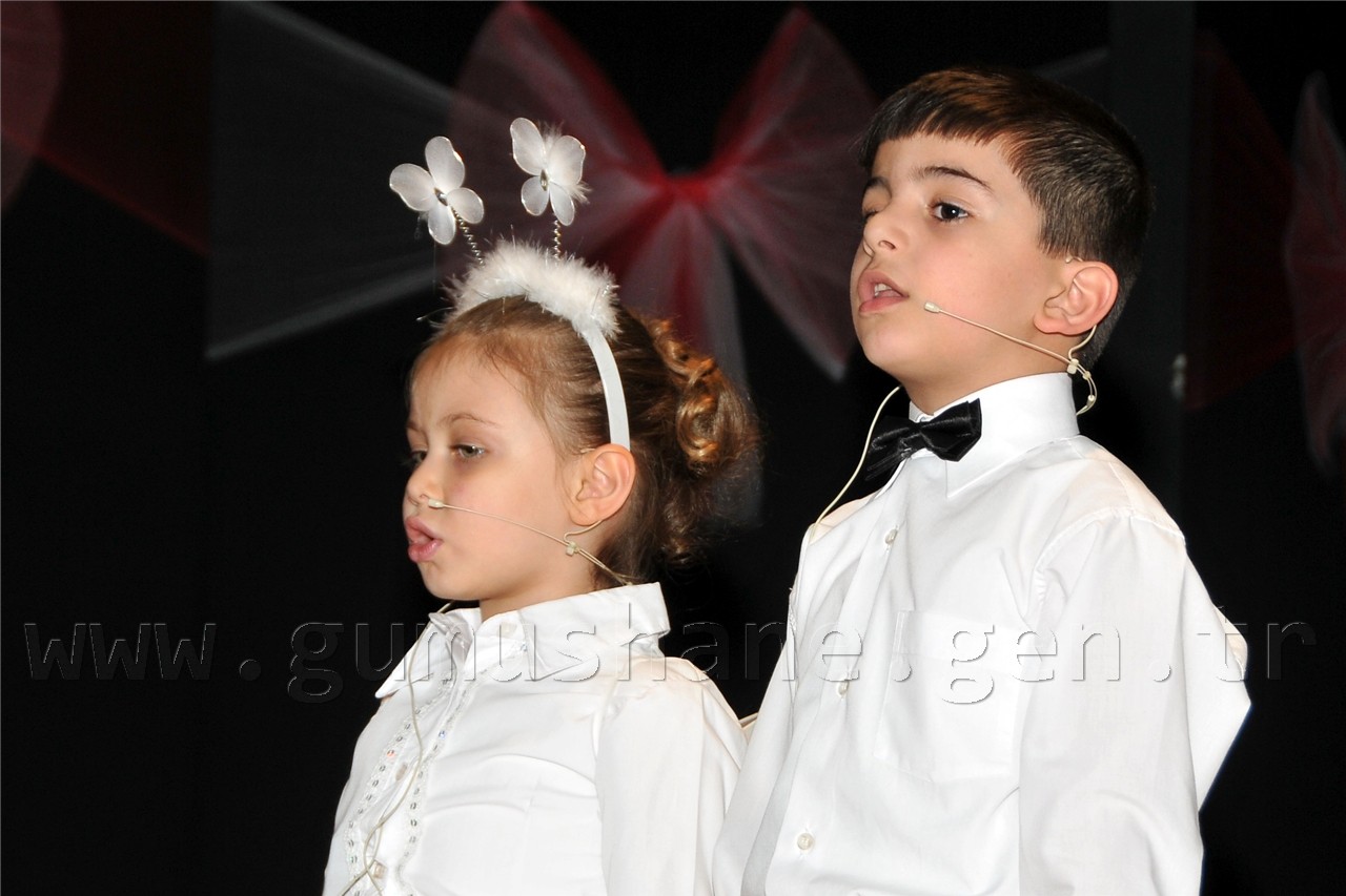 Gümüşhane'de 150 Kişilik Dev Gösteri 10