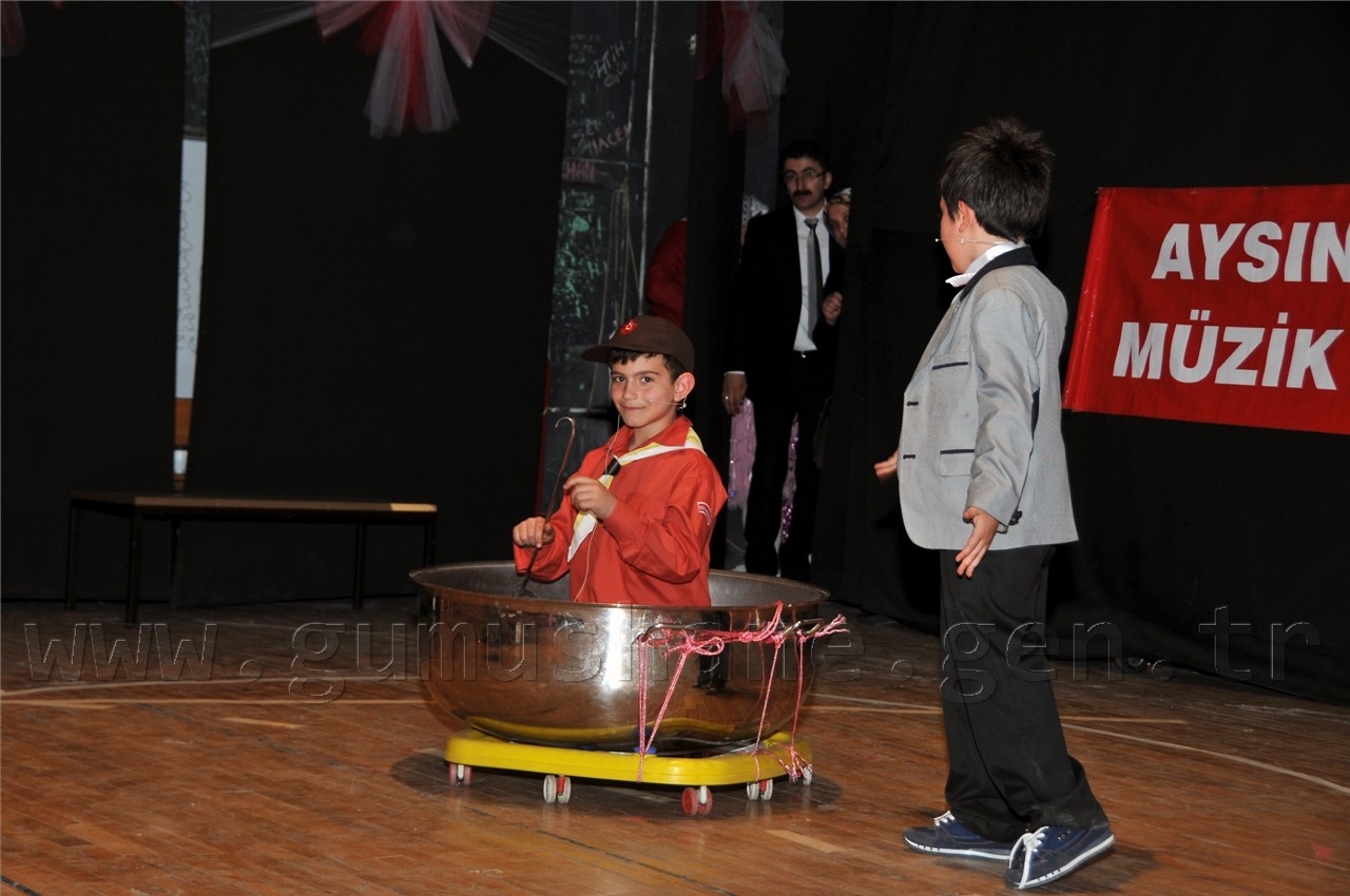 Gümüşhane'de 150 Kişilik Dev Gösteri 26