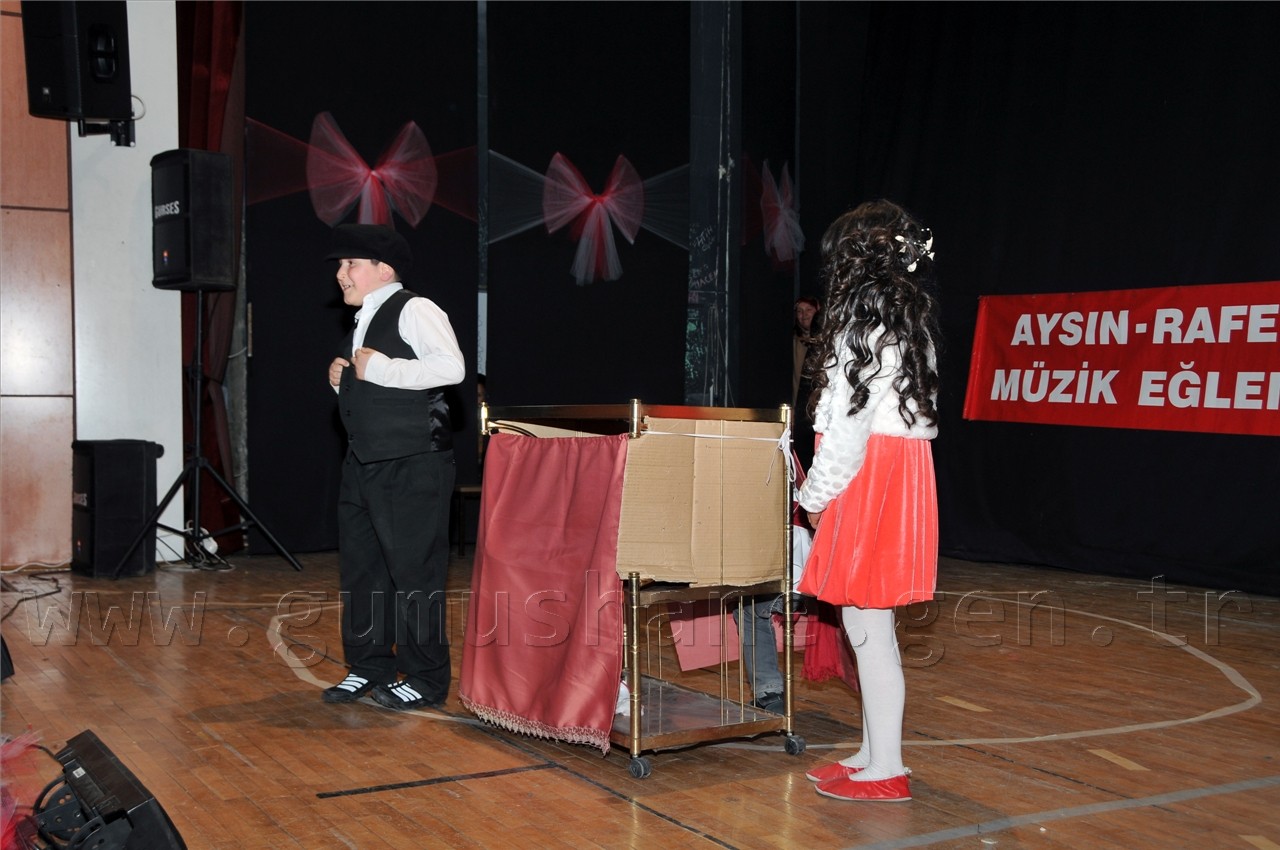 Gümüşhane'de 150 Kişilik Dev Gösteri 29