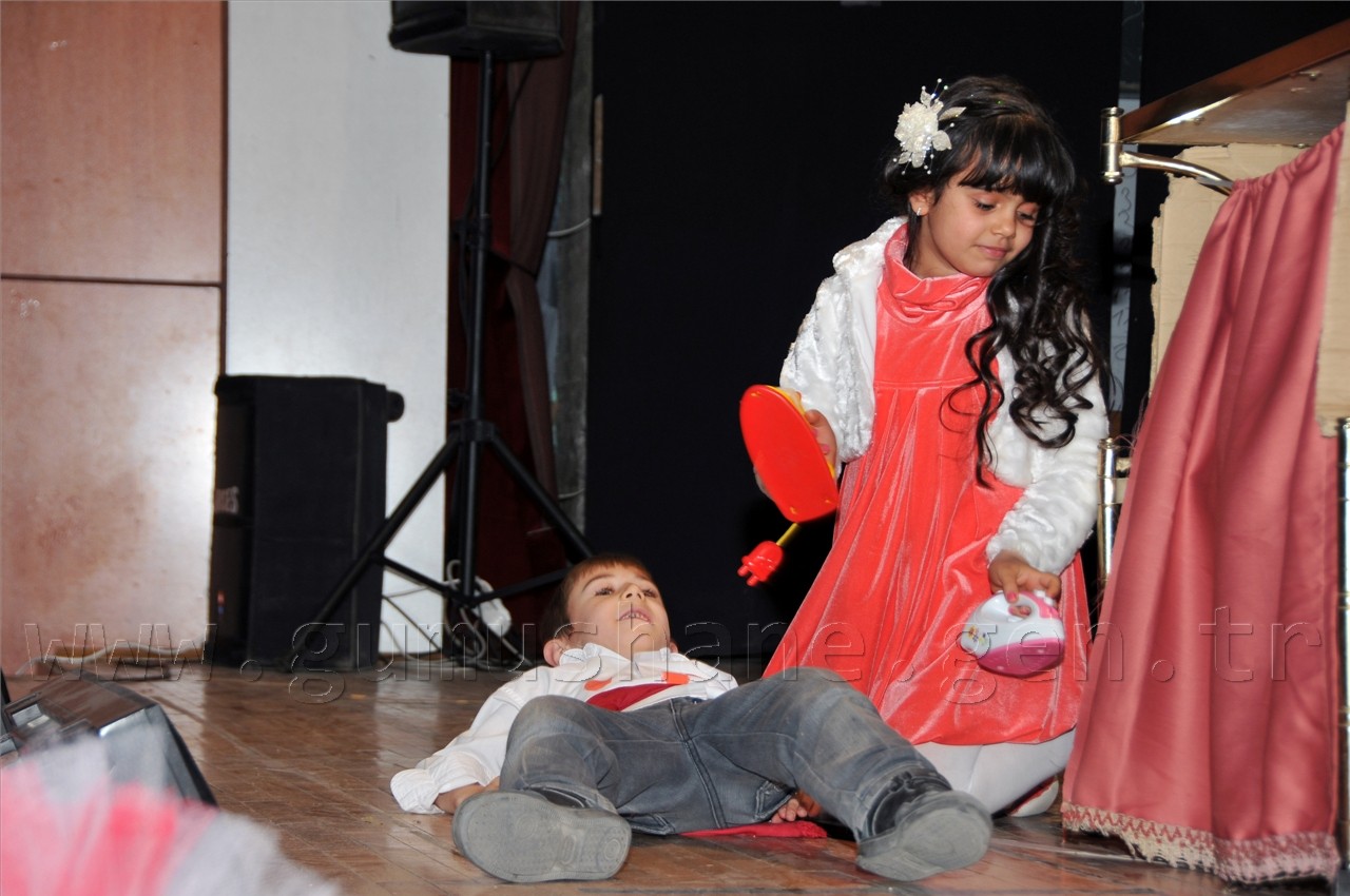 Gümüşhane'de 150 Kişilik Dev Gösteri 31