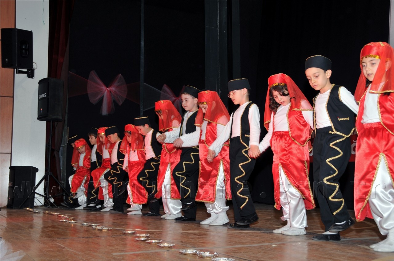 Gümüşhane'de 150 Kişilik Dev Gösteri 33