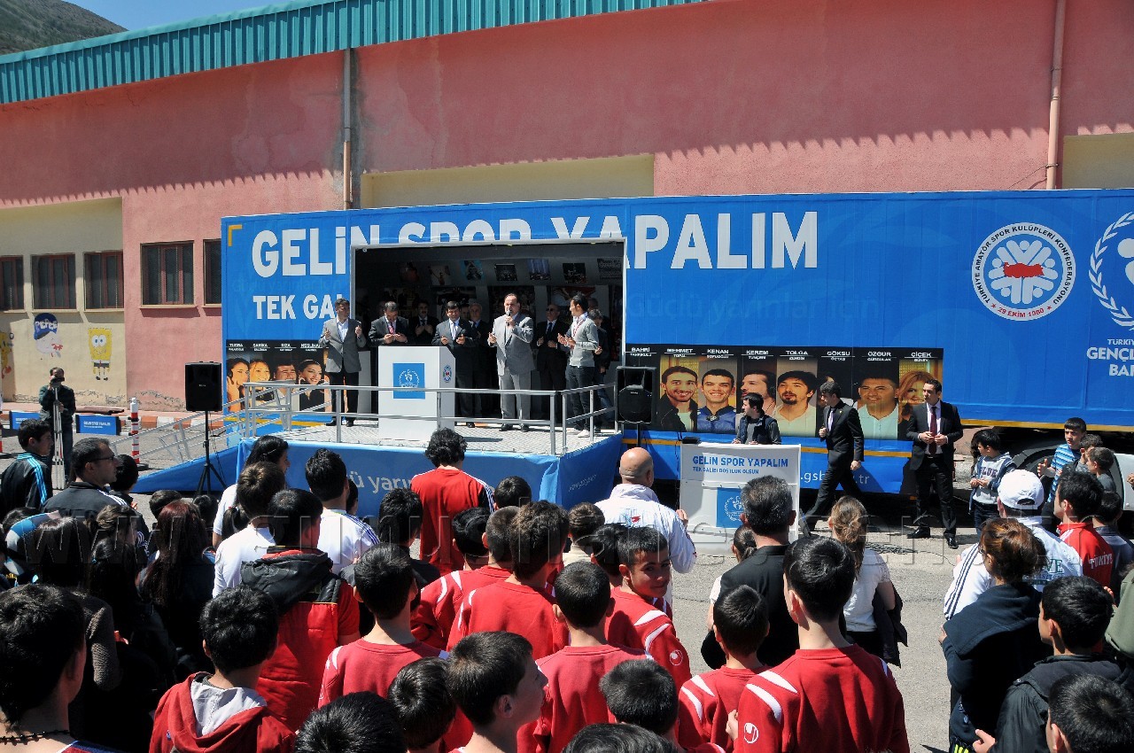 Spor Tırı Gümüşhane'de  15