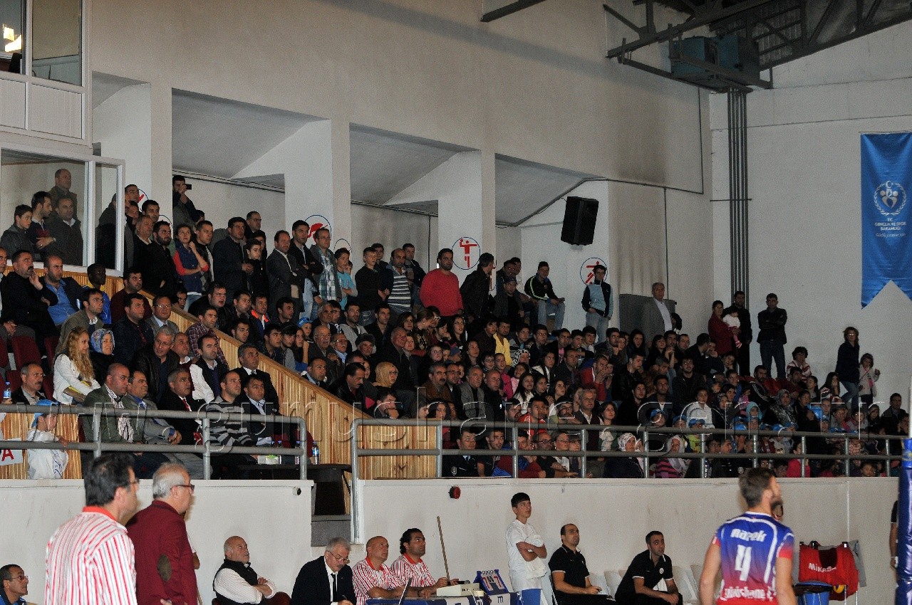 Torul Cimbom'a Direnemedi: 1-3 17