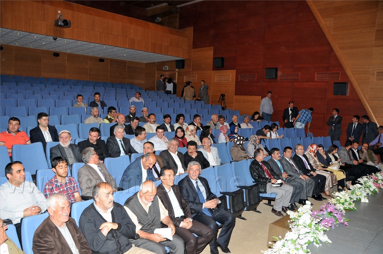 Akil İnsanlar Karadeniz Komisyonu Üyeleri Gümüşhane’de 8