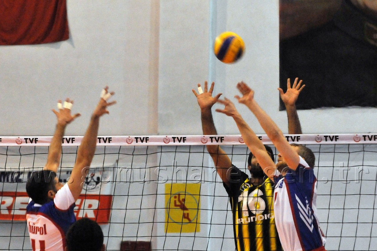 Torul, Fener'e Direnemedi: 0-3 11