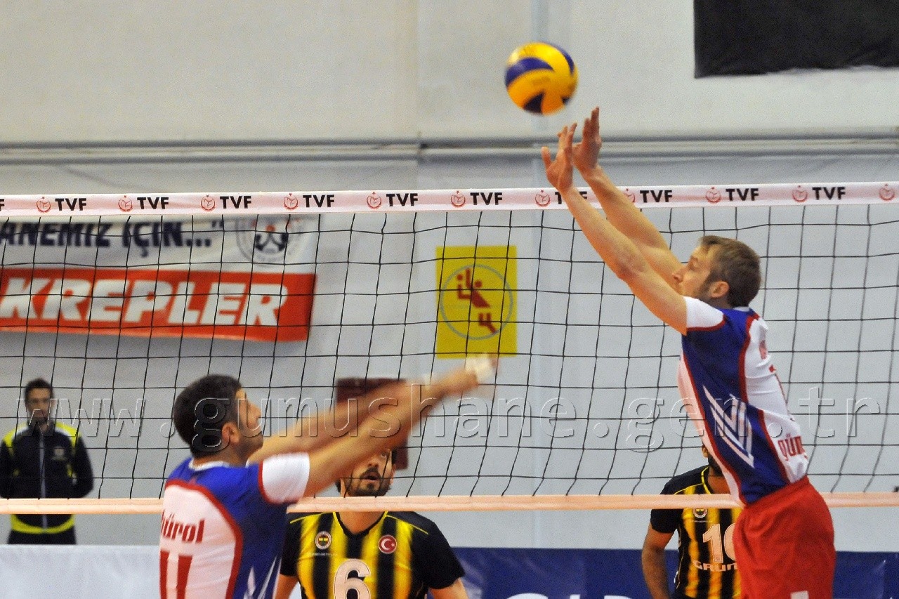 Torul, Fener'e Direnemedi: 0-3 16