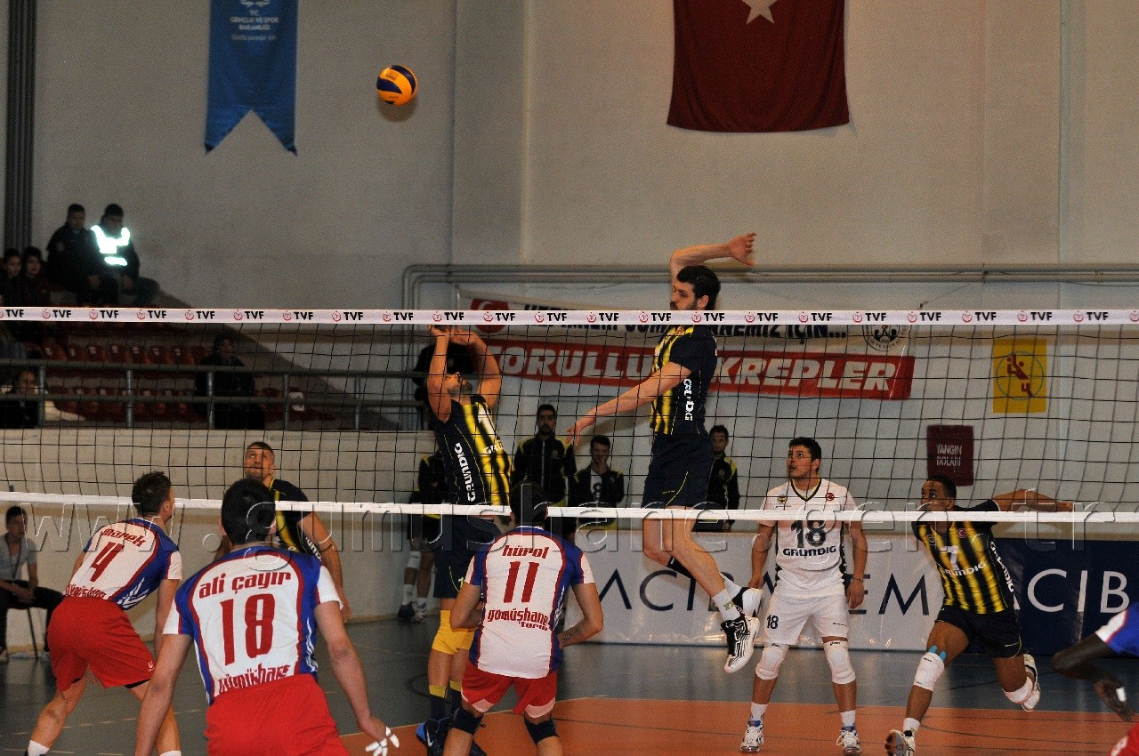 Torul, Fener'e Direnemedi: 0-3 22