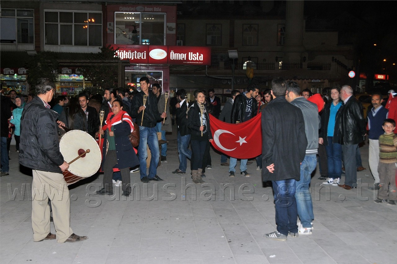 CHP'den Meşaleli Cumhuriyet Bayramı Kutlaması 8