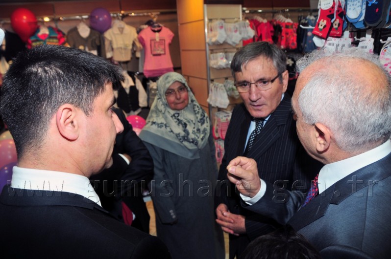 Yumurcak Bebe Ve Giyim Dünyası Açıldı 5