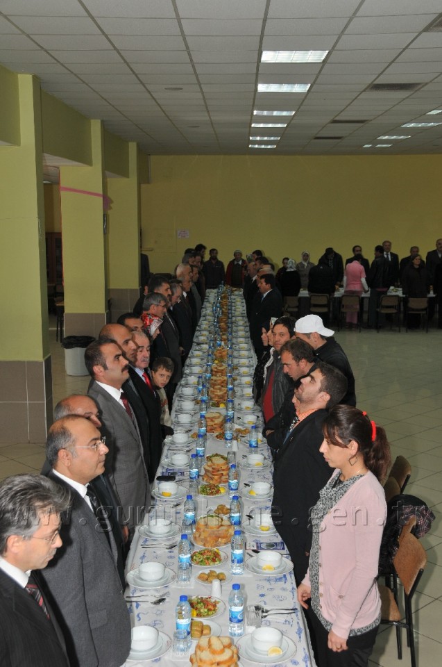 'El Ele Verip Engelleri Hep Birlikte Aşalım' 6