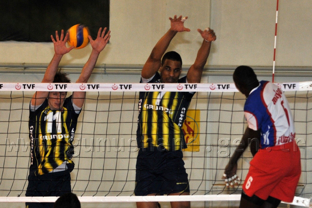 Torul, Fener'e Direnemedi: 0-3 33