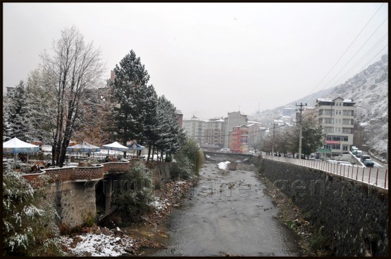 Gümüşhane'ye yılın ilk karı yağdı 6