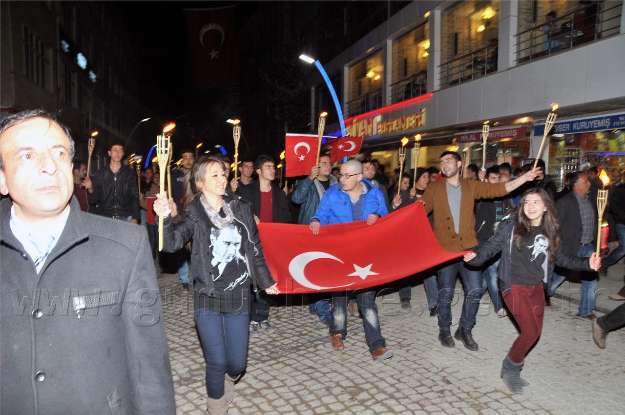 CHP'den Meşaleli Cumhuriyet Bayramı Kutlaması 11