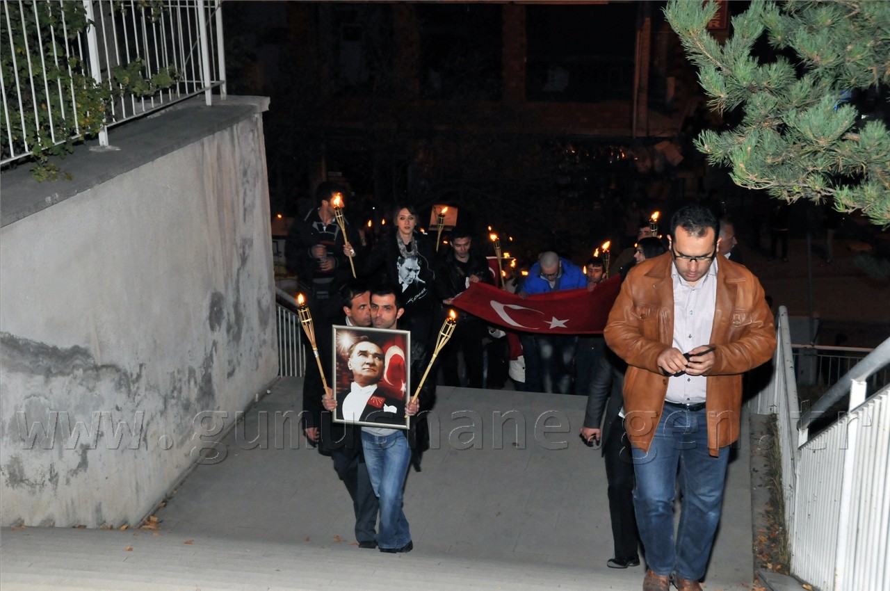 CHP'den Meşaleli Cumhuriyet Bayramı Kutlaması 13