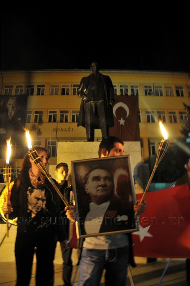 CHP'den Meşaleli Cumhuriyet Bayramı Kutlaması 15