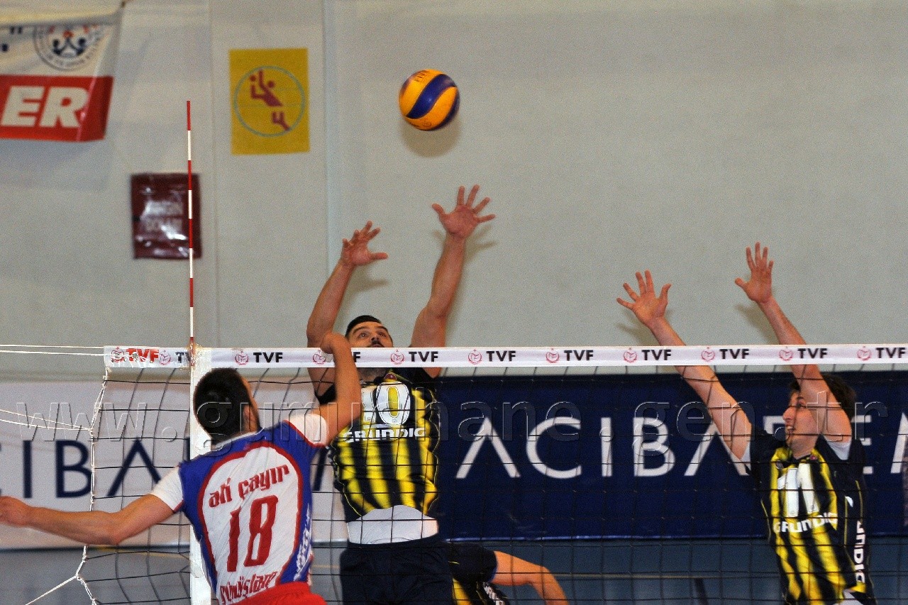 Torul, Fener'e Direnemedi: 0-3 46