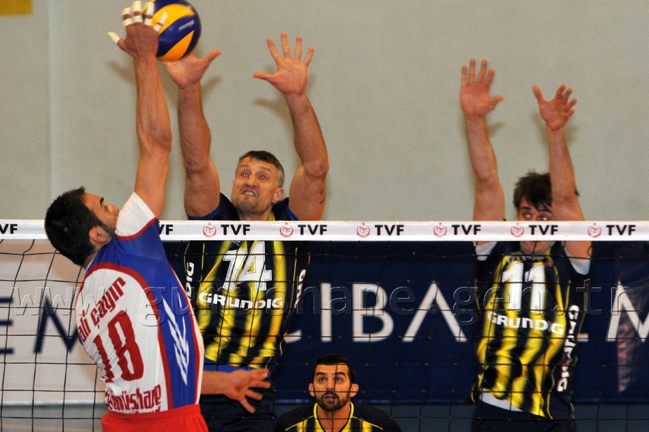 Torul, Fener'e Direnemedi: 0-3 48